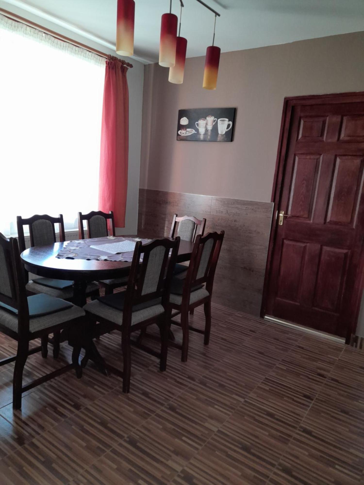 Vadrozsa Vendeghaz-Apartman Демьен Экстерьер фото